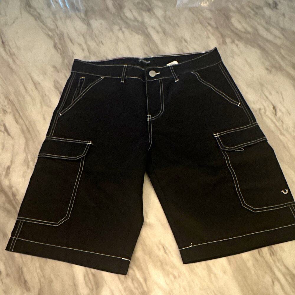 True Religion Men’s Cargo Shorts Black/White Contrast Stitch 701298